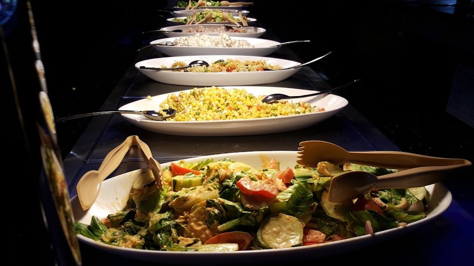 Menu page with lunch buffet and drink selections.